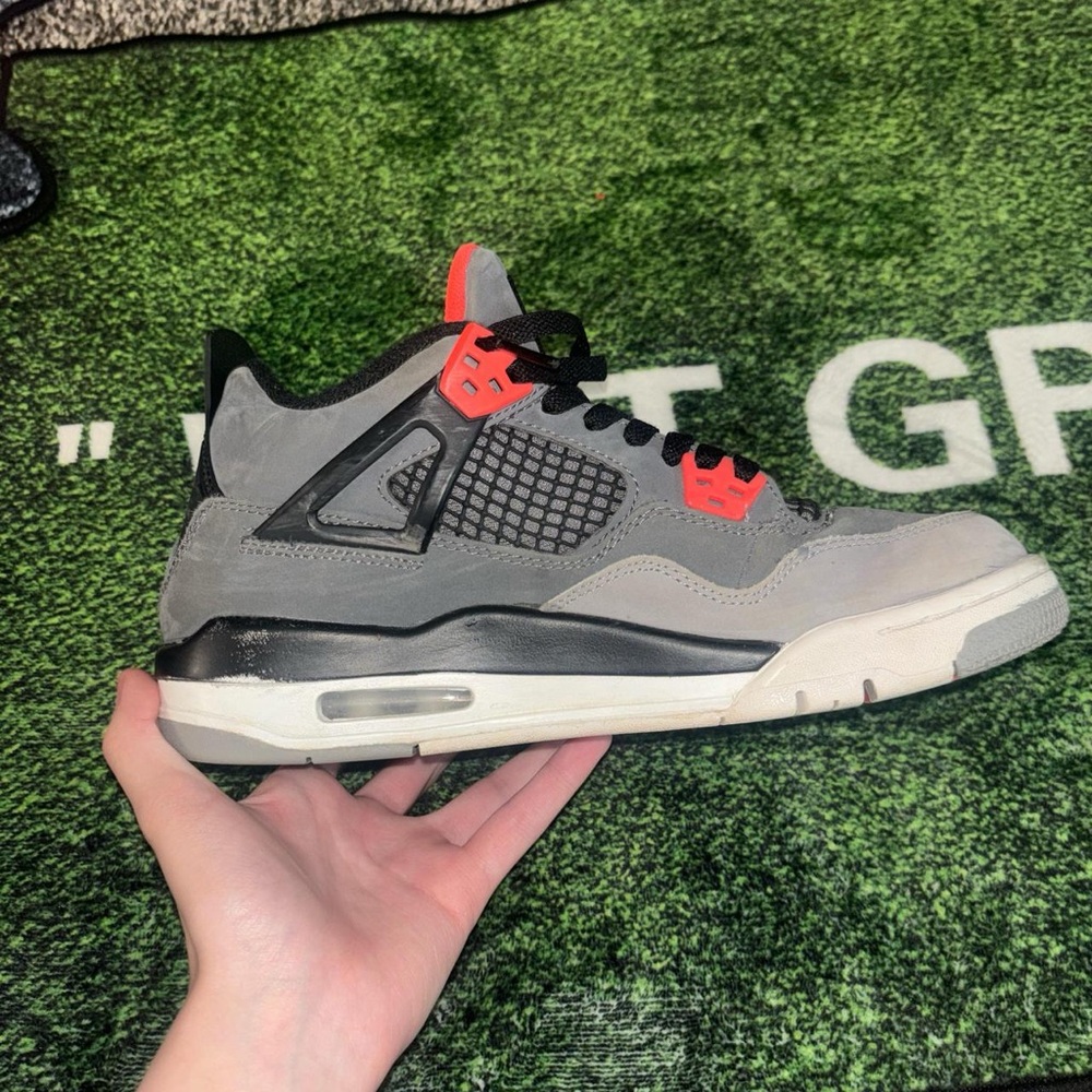 Jordan 4 INFFARED